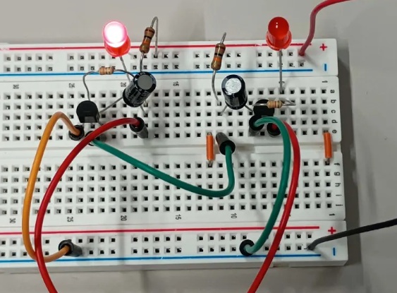 LED点滅回路